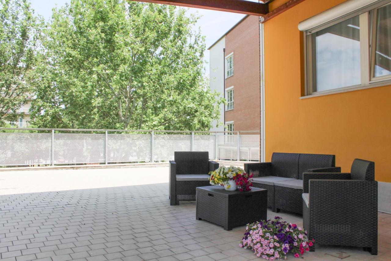 Altum Villare Apartments Равенна Экстерьер фото